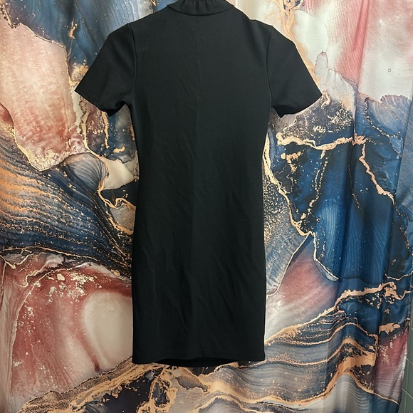 Asian style dragon dress - Picture 2 of 2